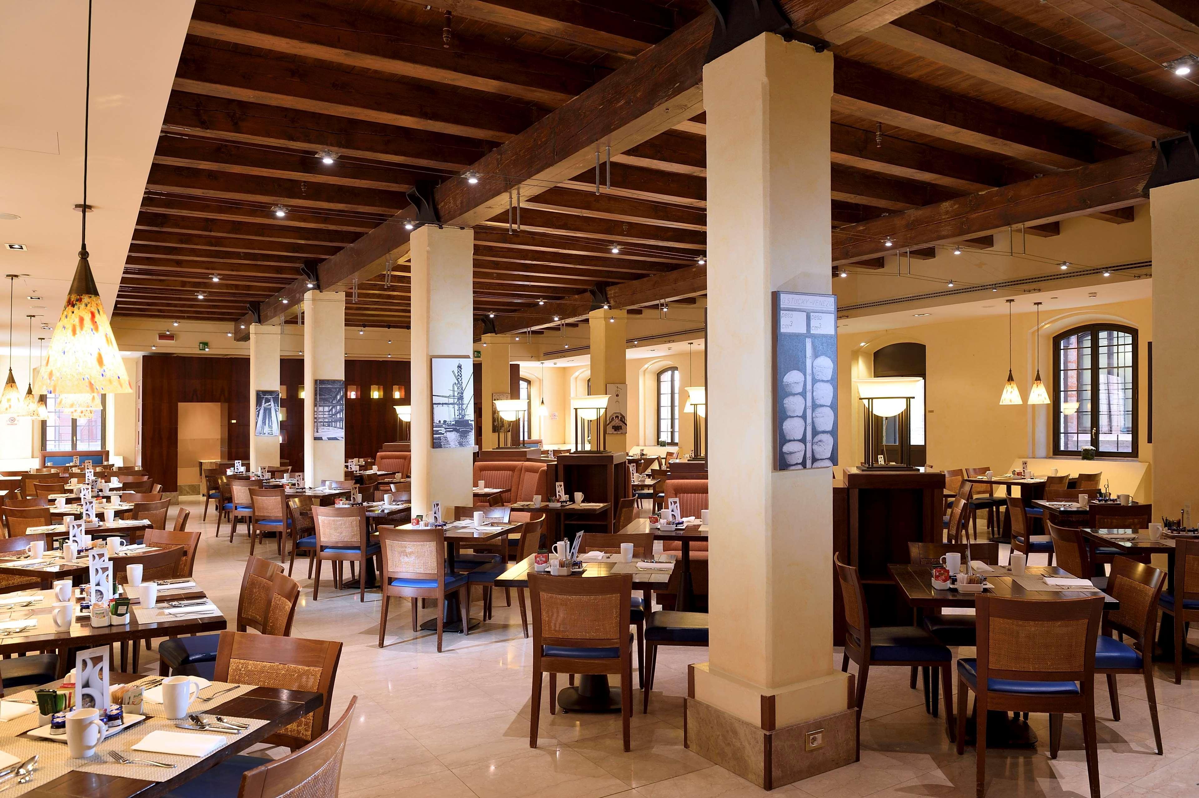 Hilton Molino Stucky Venezia Esterno foto The restaurant