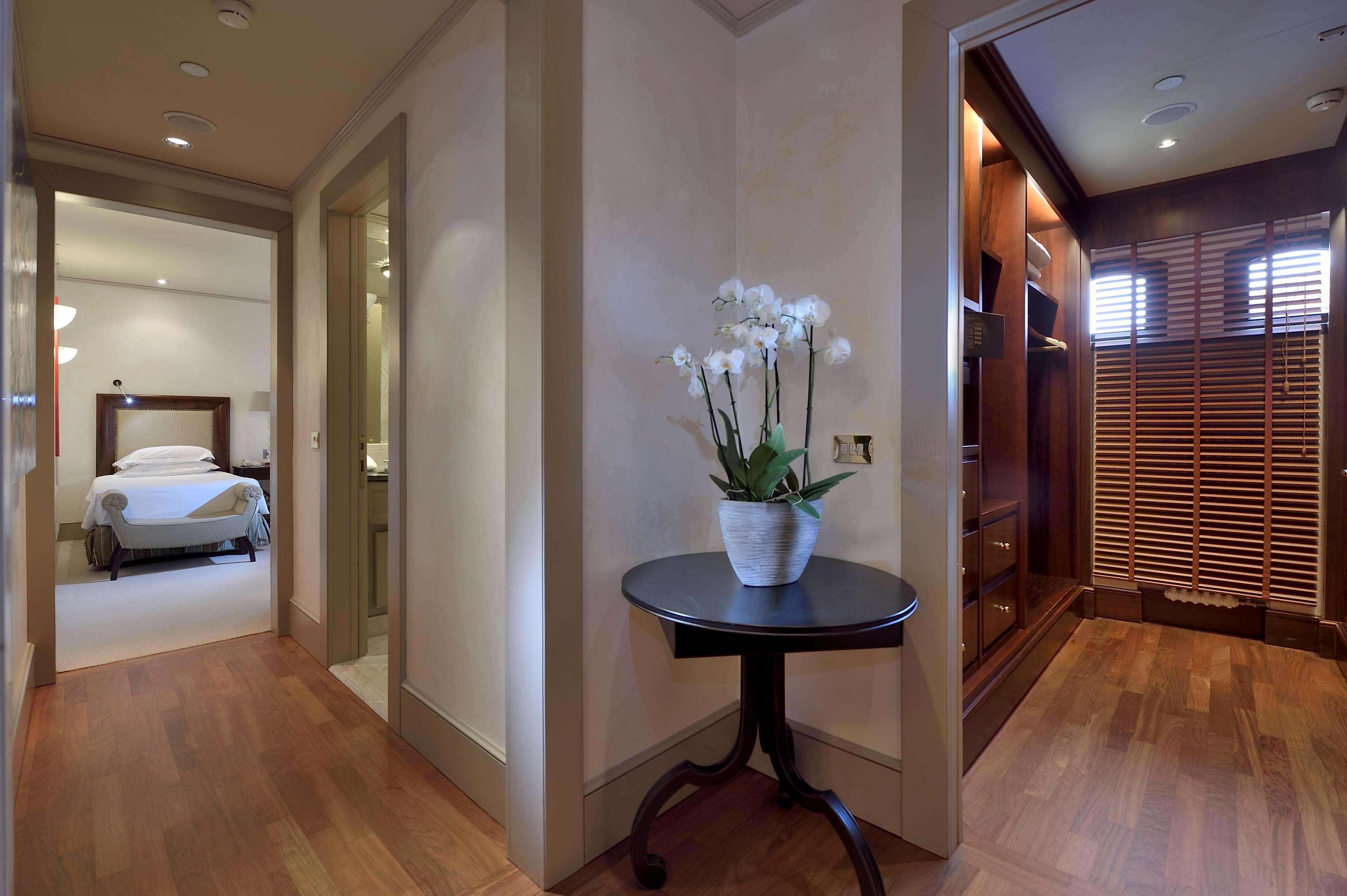 Hilton Molino Stucky Venezia Esterno foto A suite at the Mandarin Oriental, London