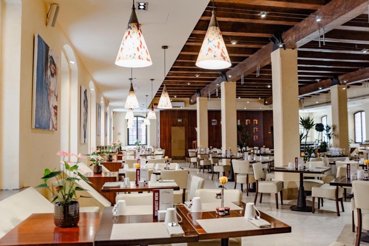 Hilton Molino Stucky Venezia Esterno foto Restaurant