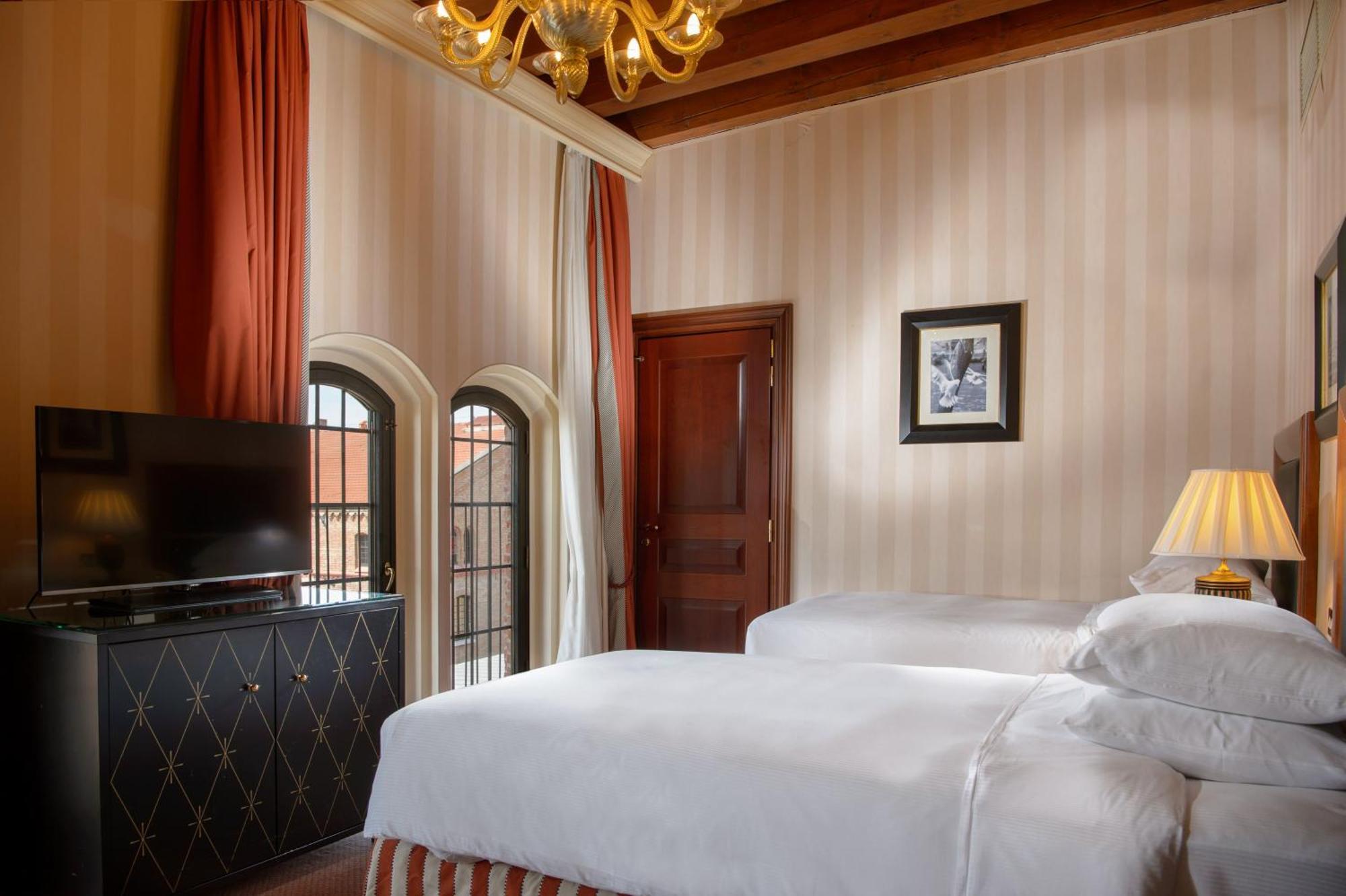 Hilton Molino Stucky Venezia Esterno foto Deluxe room