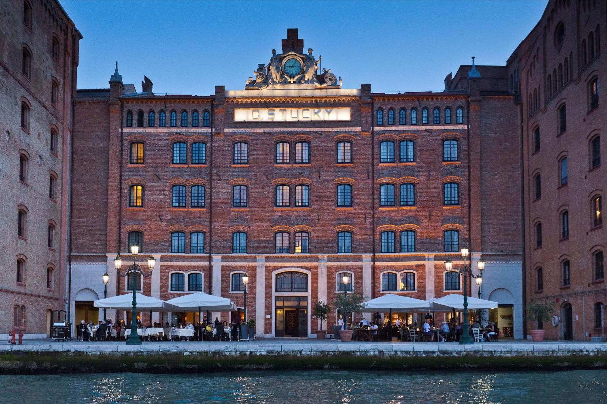Hilton Molino Stucky Venezia Esterno foto The Westin Palace, Milan